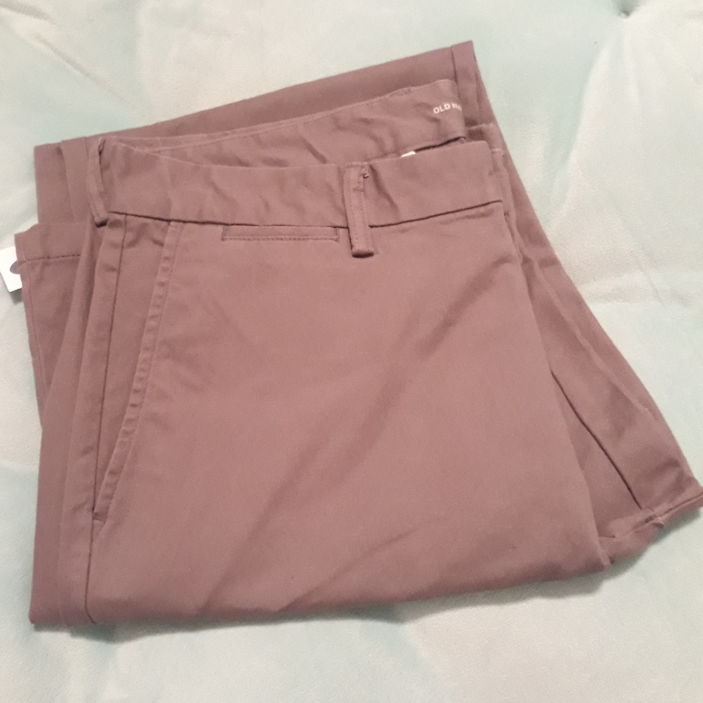 Old Navy ultimate loose built-in flex 34x34 NWT